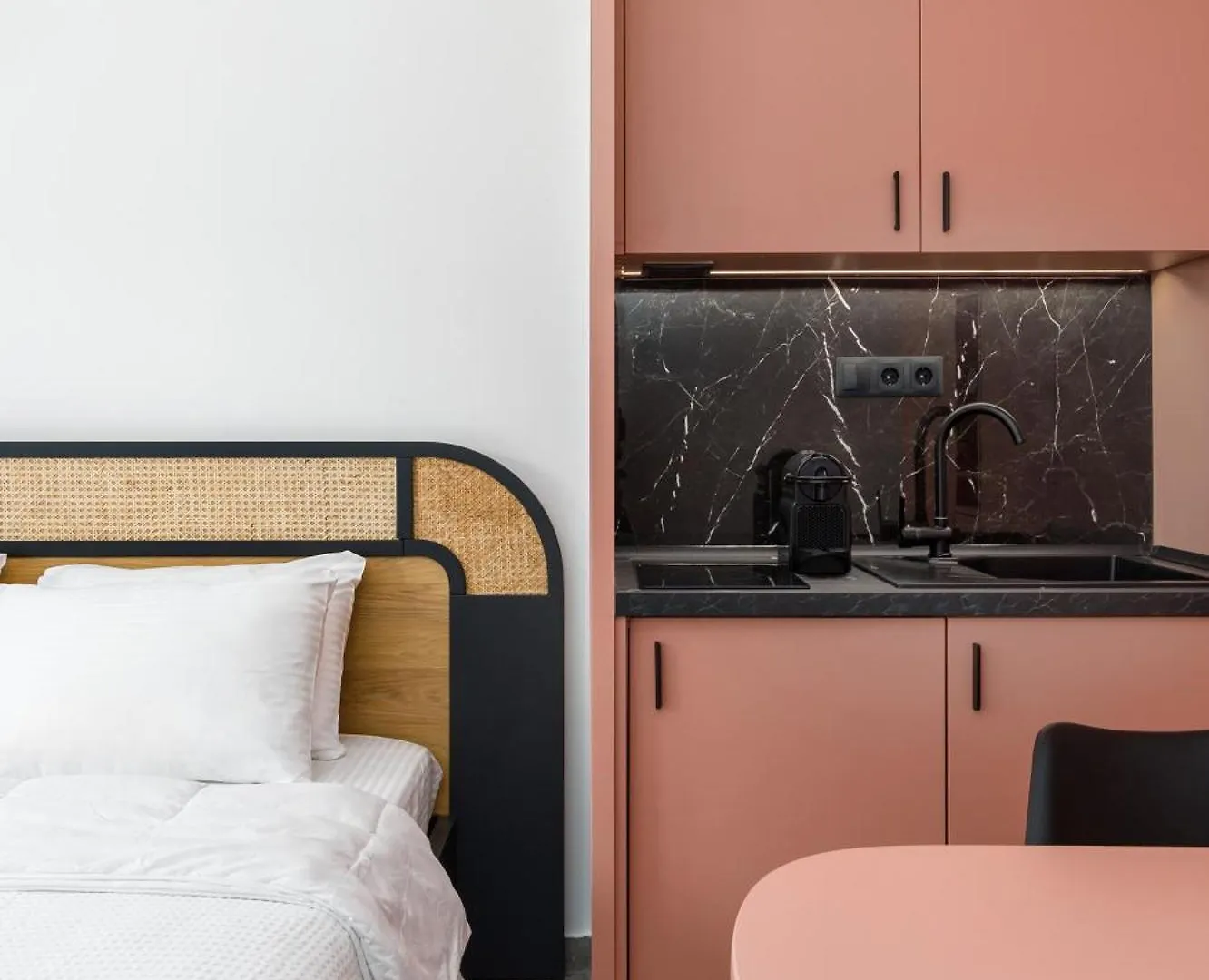 Lorian Suite By Alchemia Parking Thessaloníki